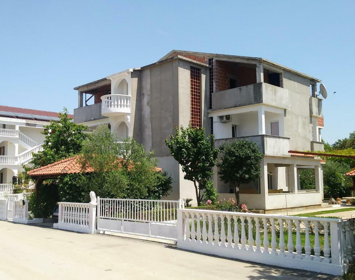 Villa Daja Biograd Na Moru Bagian luar foto